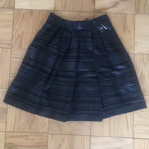 Banana Republic Black Striped Skirt - Picture 1 of 3